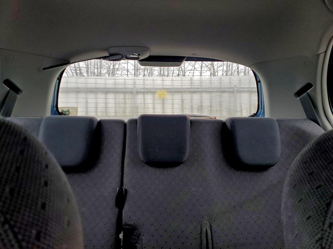 2009 TOYOTA YARIS photo 10