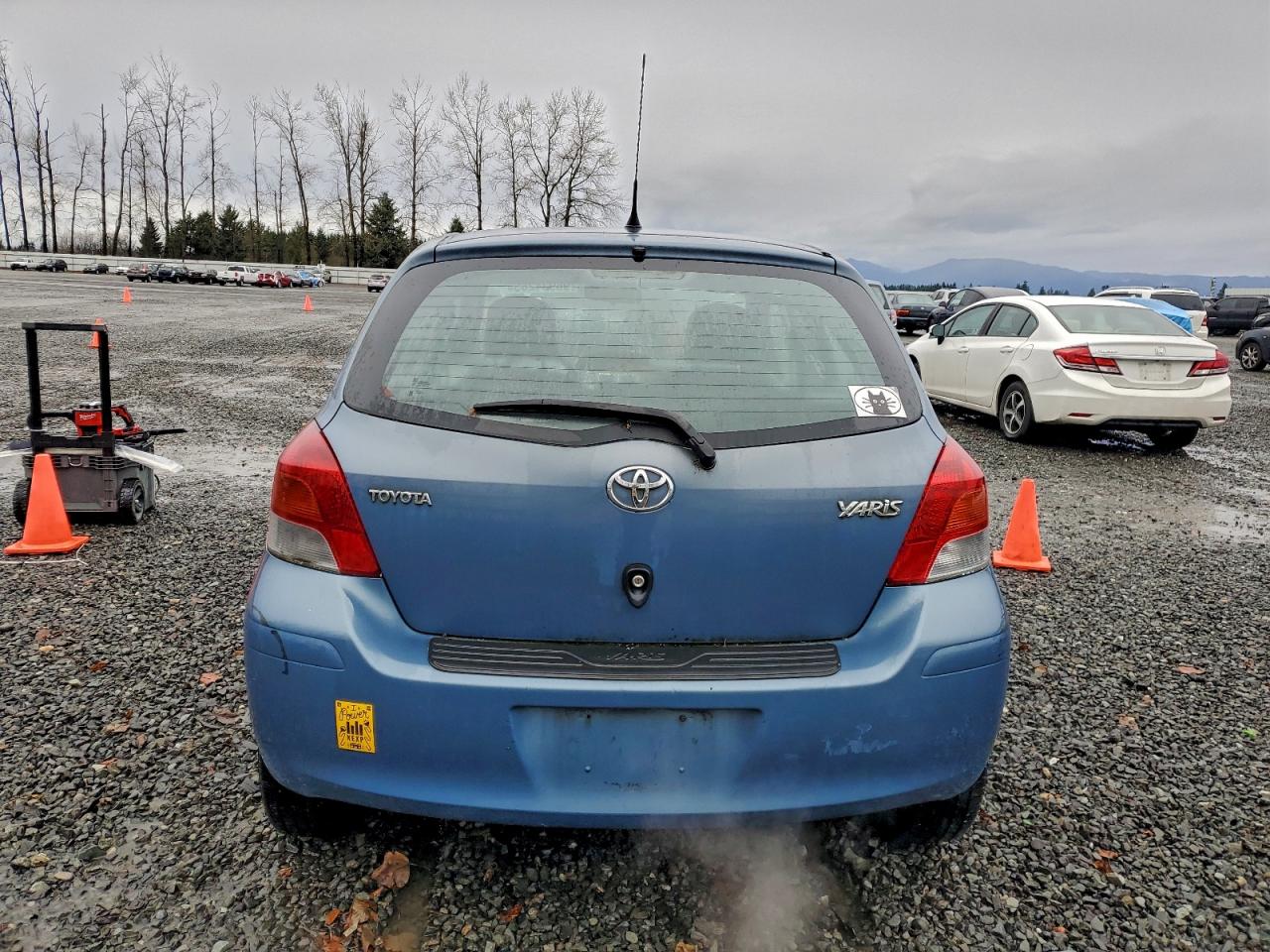 2009 TOYOTA YARIS photo 6