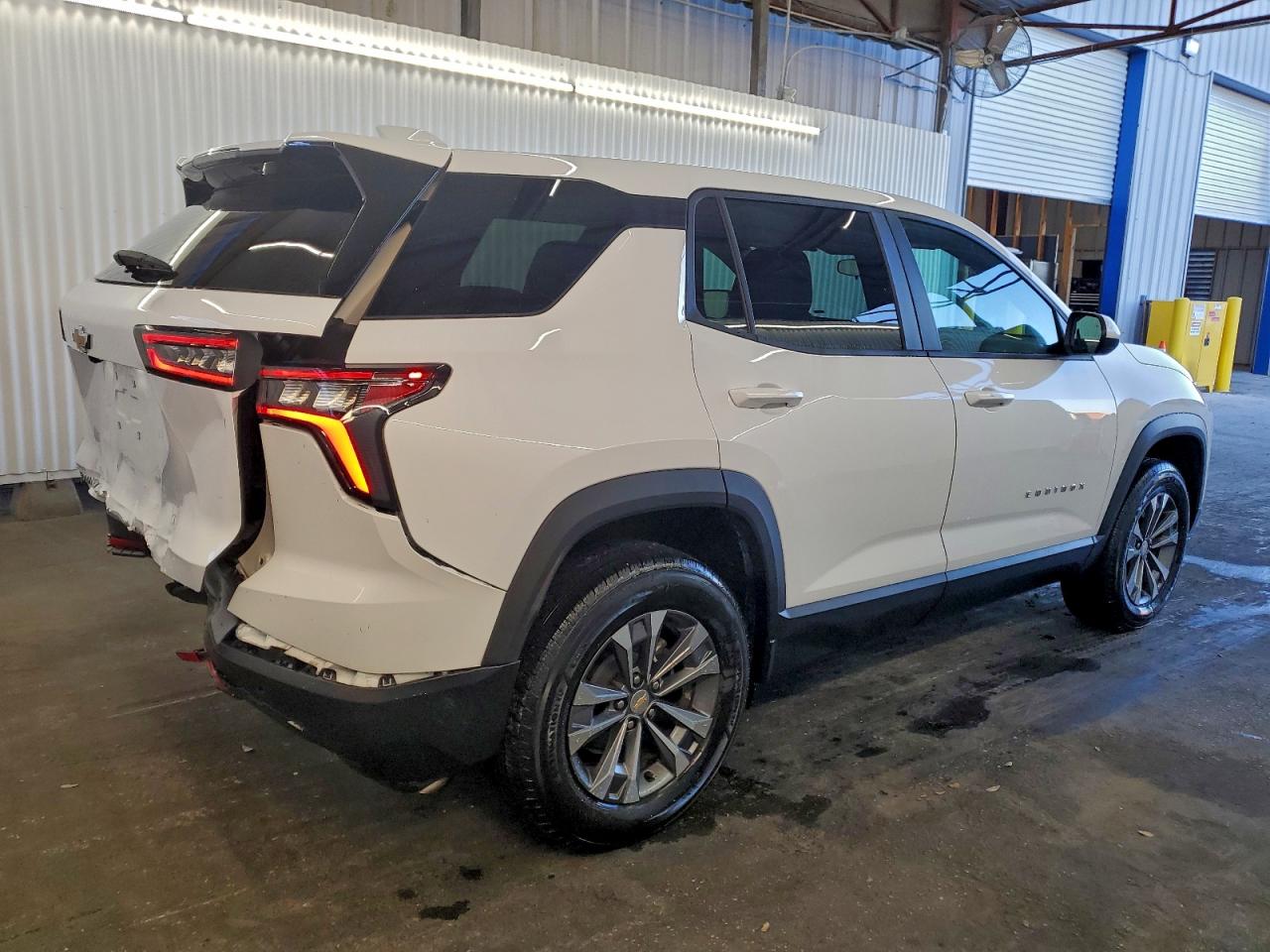 2026 CHEVROLET EQUINOX LT photo 3