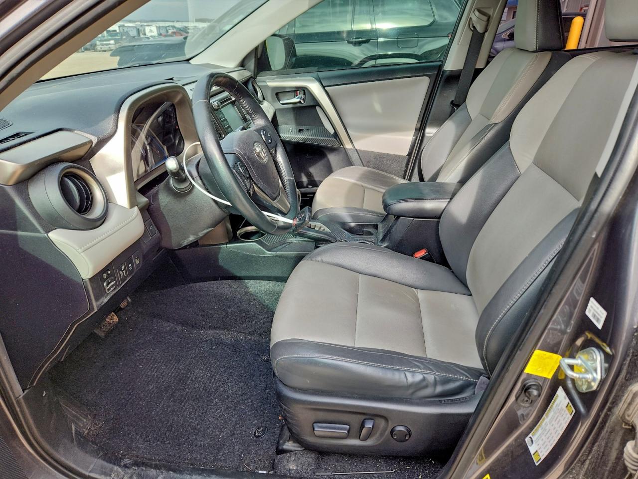 2015 TOYOTA RAV4 LIMITED photo 7