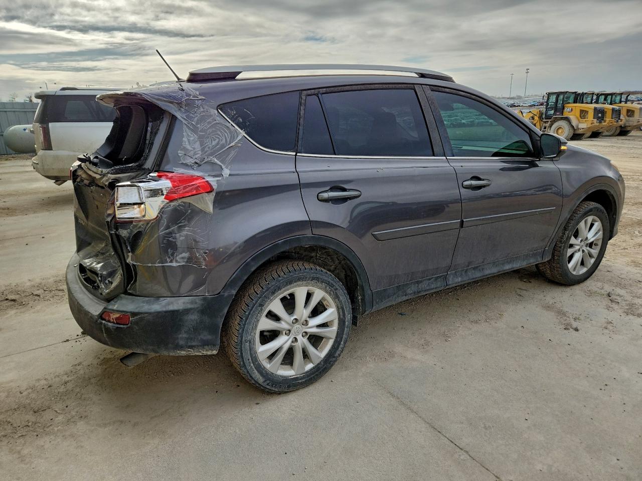 2015 TOYOTA RAV4 LIMITED photo 3