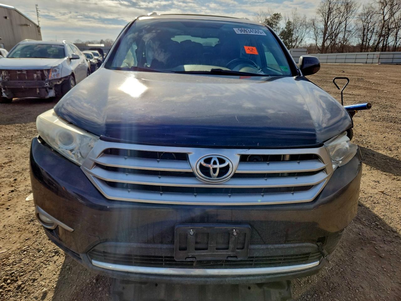 2011 TOYOTA HIGHLANDER BASE photo 5