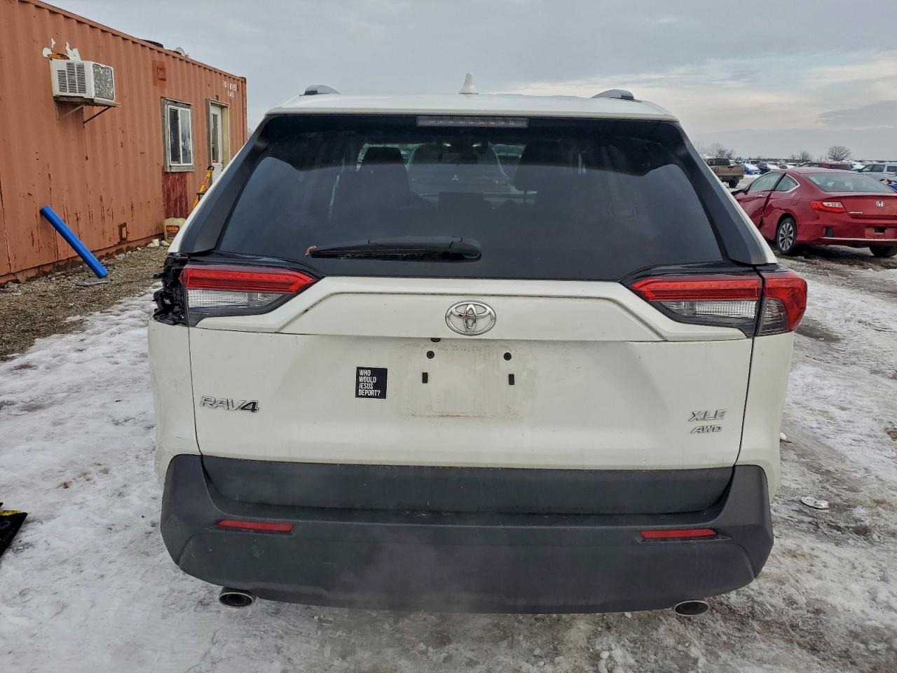 2021 TOYOTA RAV4 XLE PREMIUM photo 21