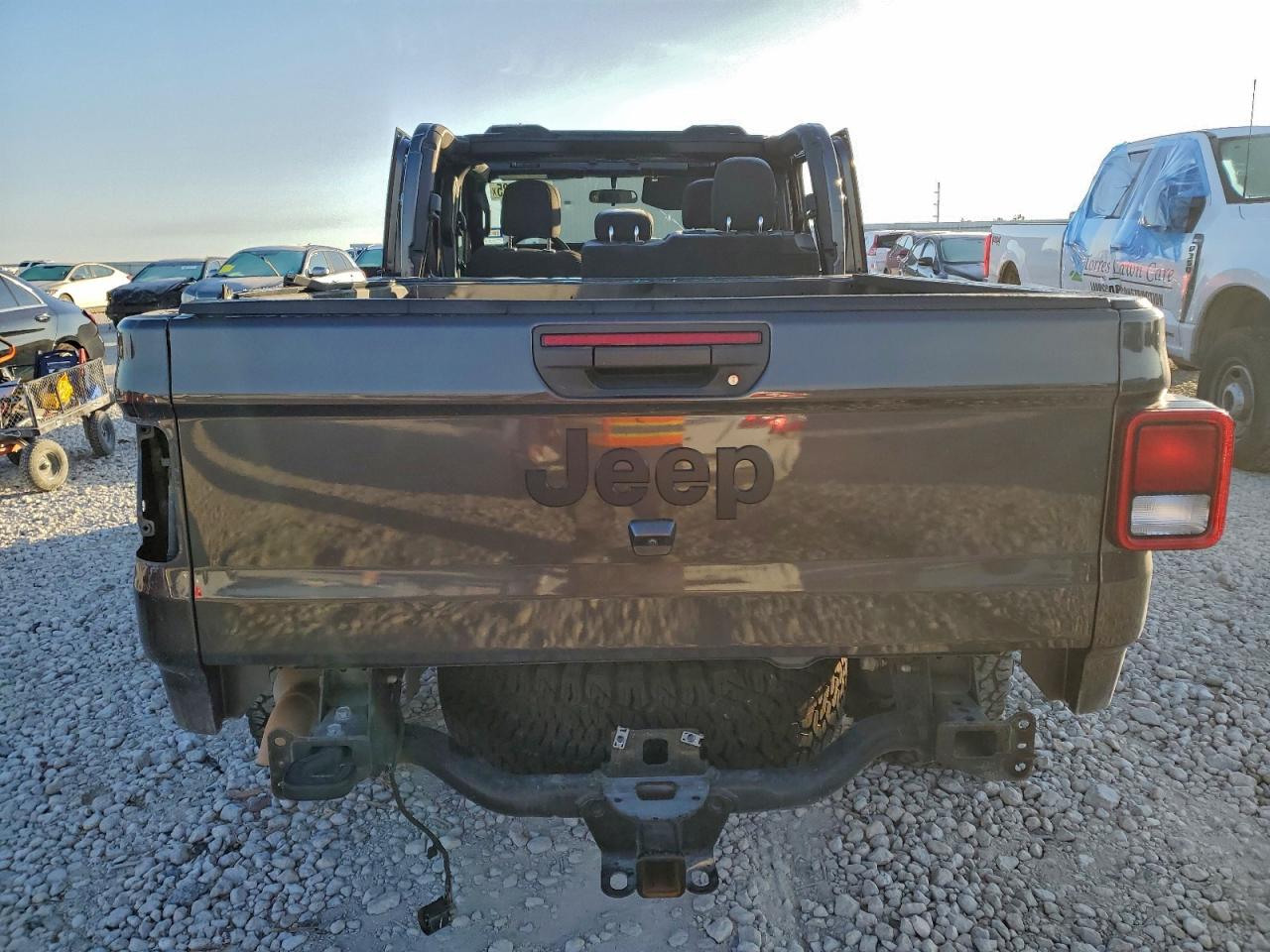 2021 JEEP GLADIATOR SPORT photo 6