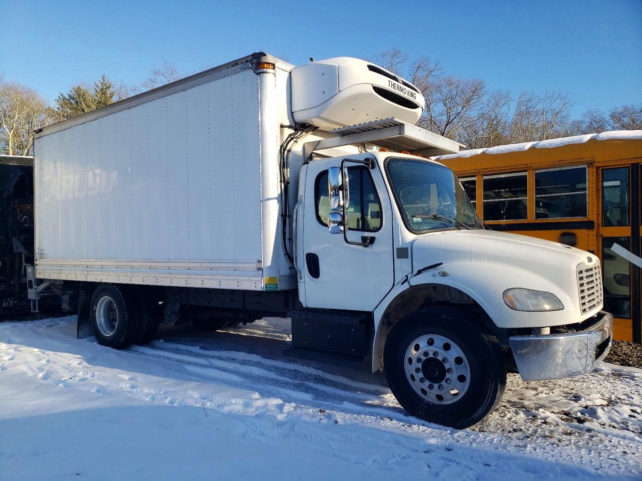 2018 FREIGHTLINER BUSINESS CLASS M2 REFRIGERATED BOX TRUCK photo 4