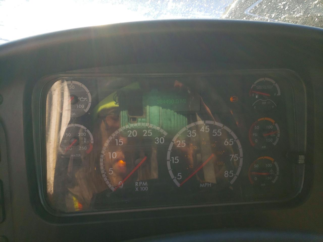 2018 FREIGHTLINER BUSINESS CLASS M2 REFRIGERATED BOX TRUCK photo 9