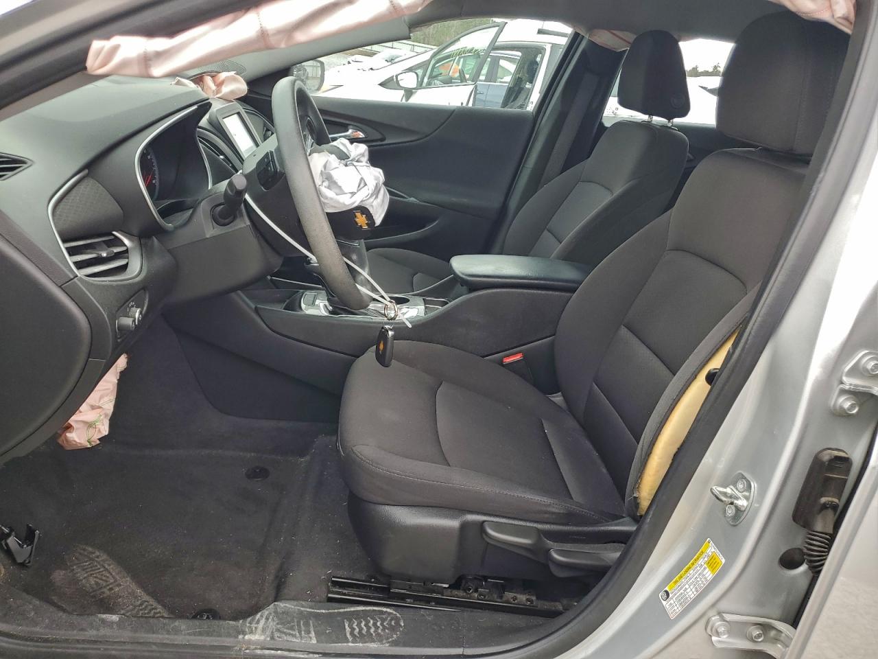 2018 CHEVROLET MALIBU LS photo 7