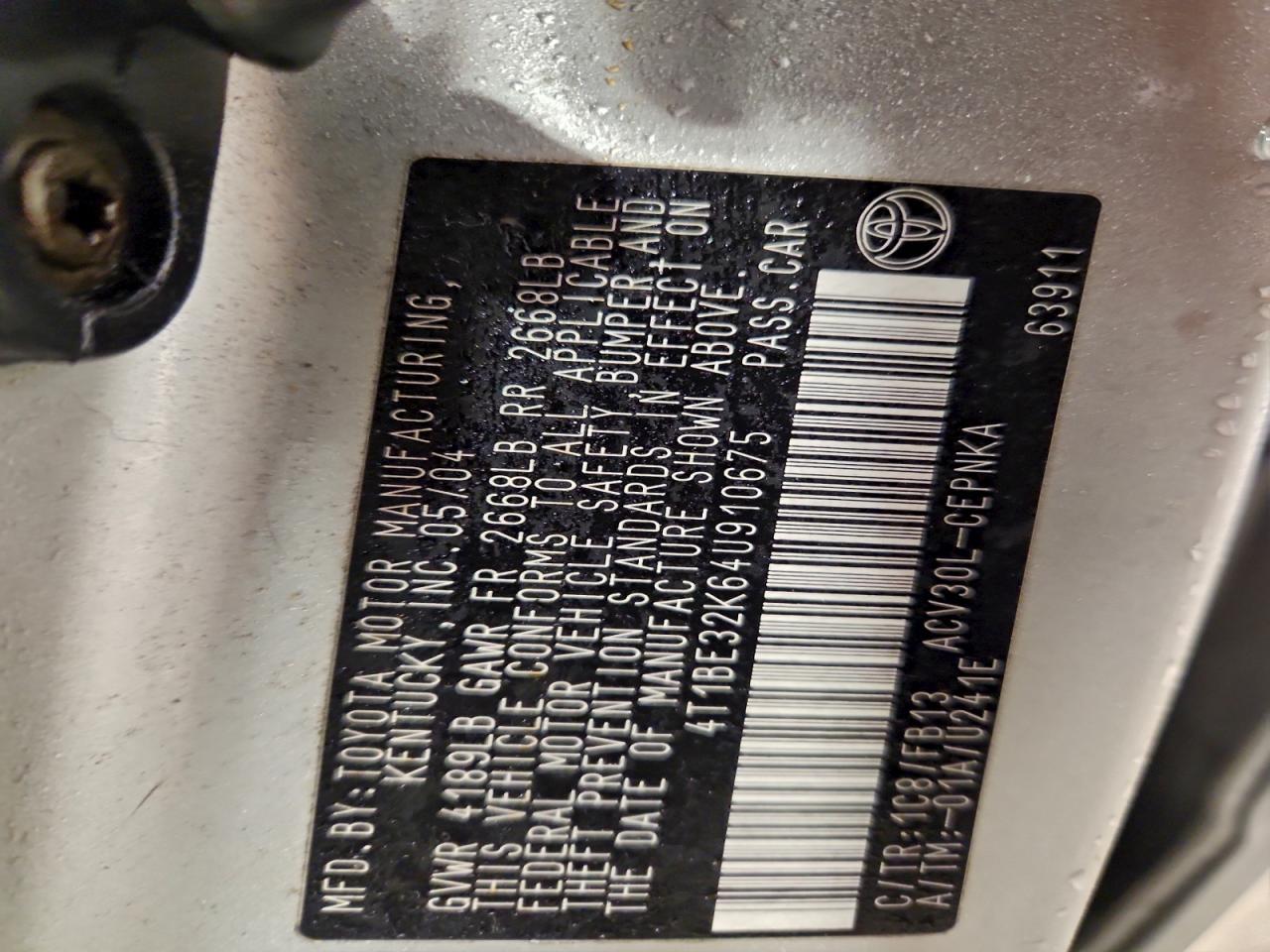 2004 TOYOTA CAMRY LE photo 12