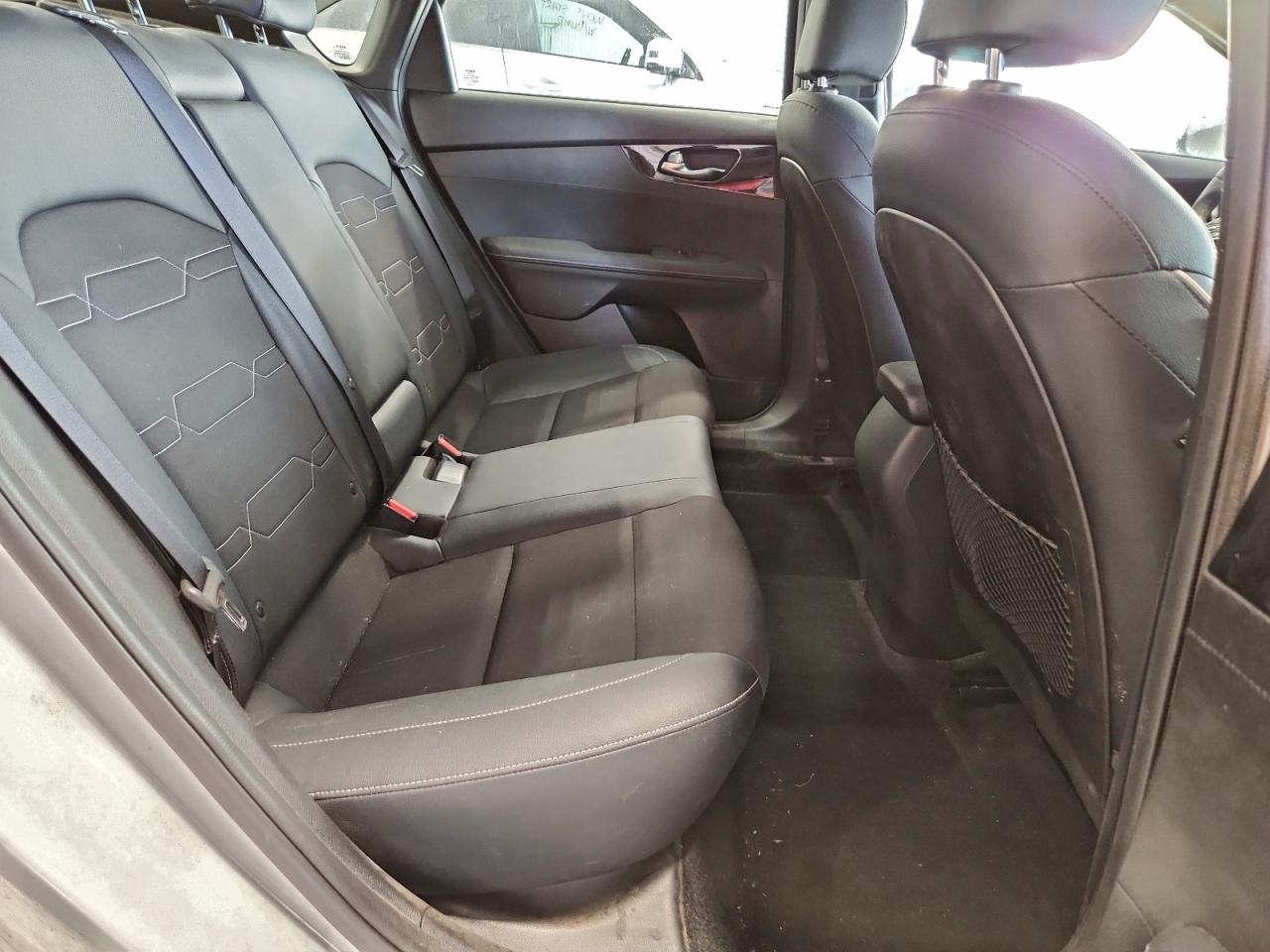 2023 KIA FORTE GT LINE photo 10