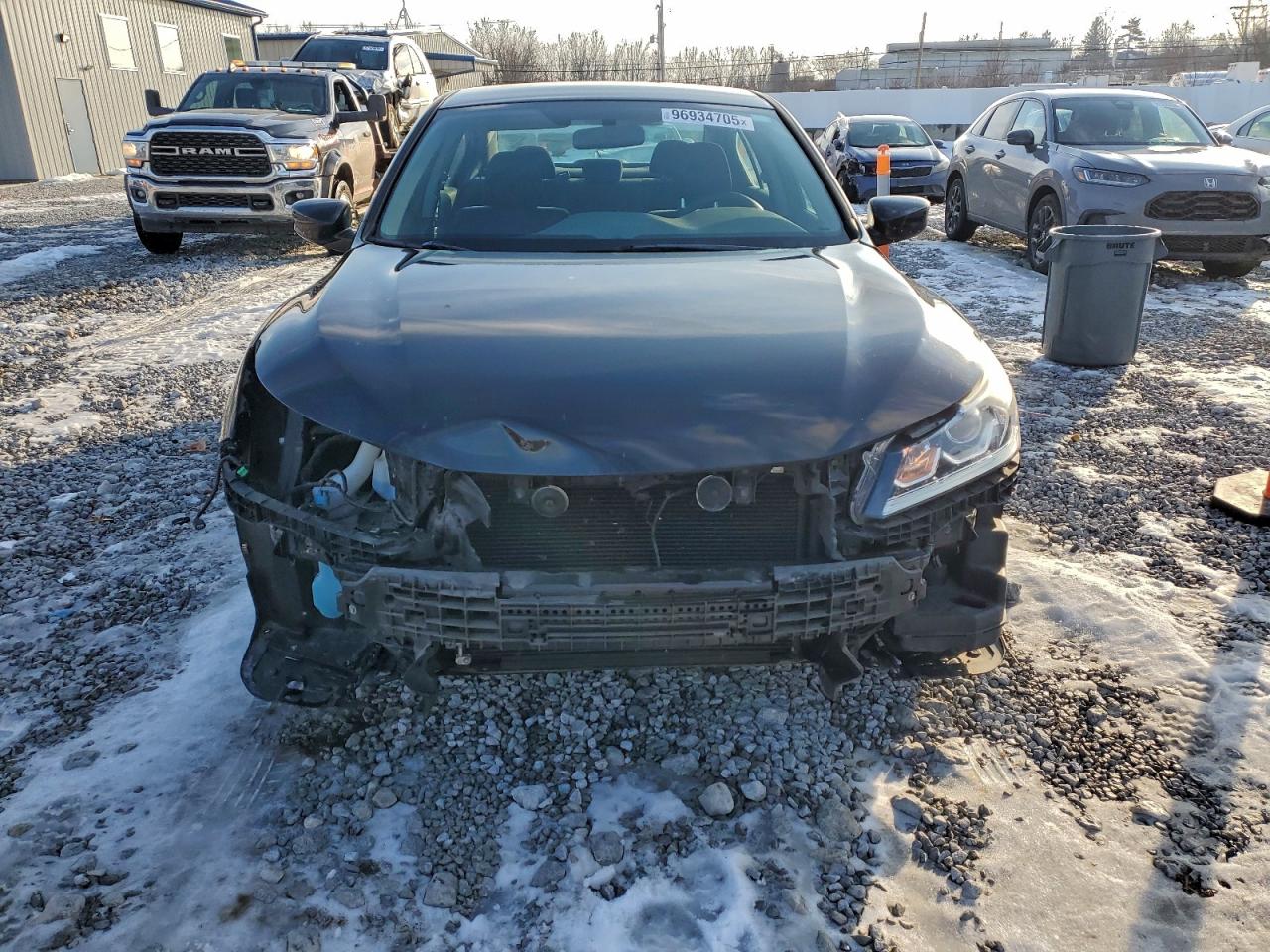2017 HONDA ACCORD LX photo 5