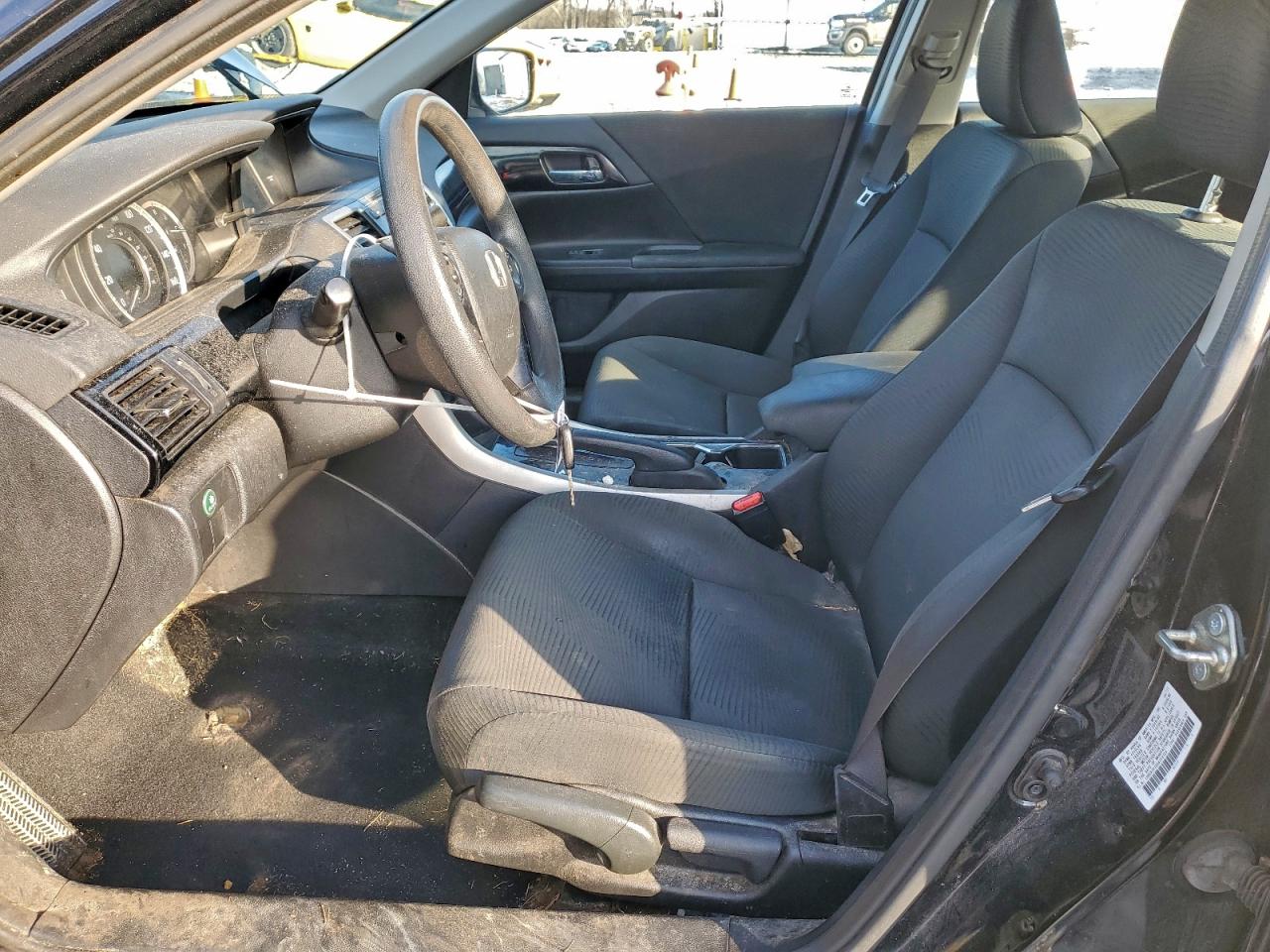 2017 HONDA ACCORD LX photo 7
