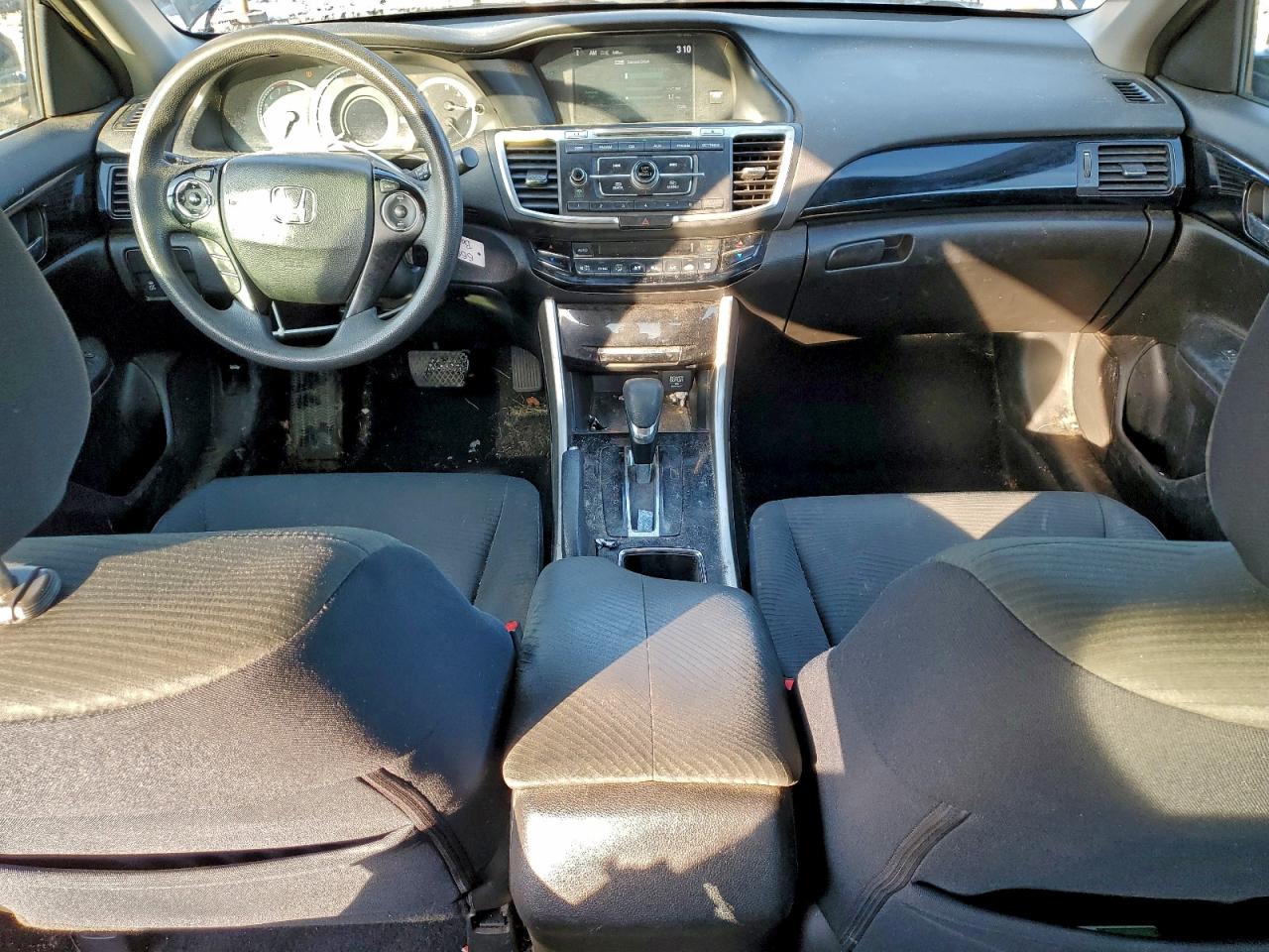 2017 HONDA ACCORD LX photo 8