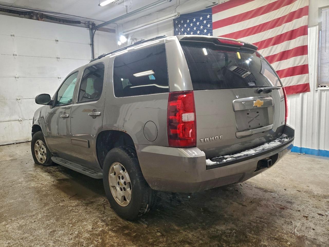 2012 CHEVROLET TAHOE K1500 LS photo 2