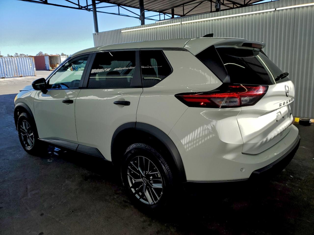 2024 NISSAN ROGUE S photo 2