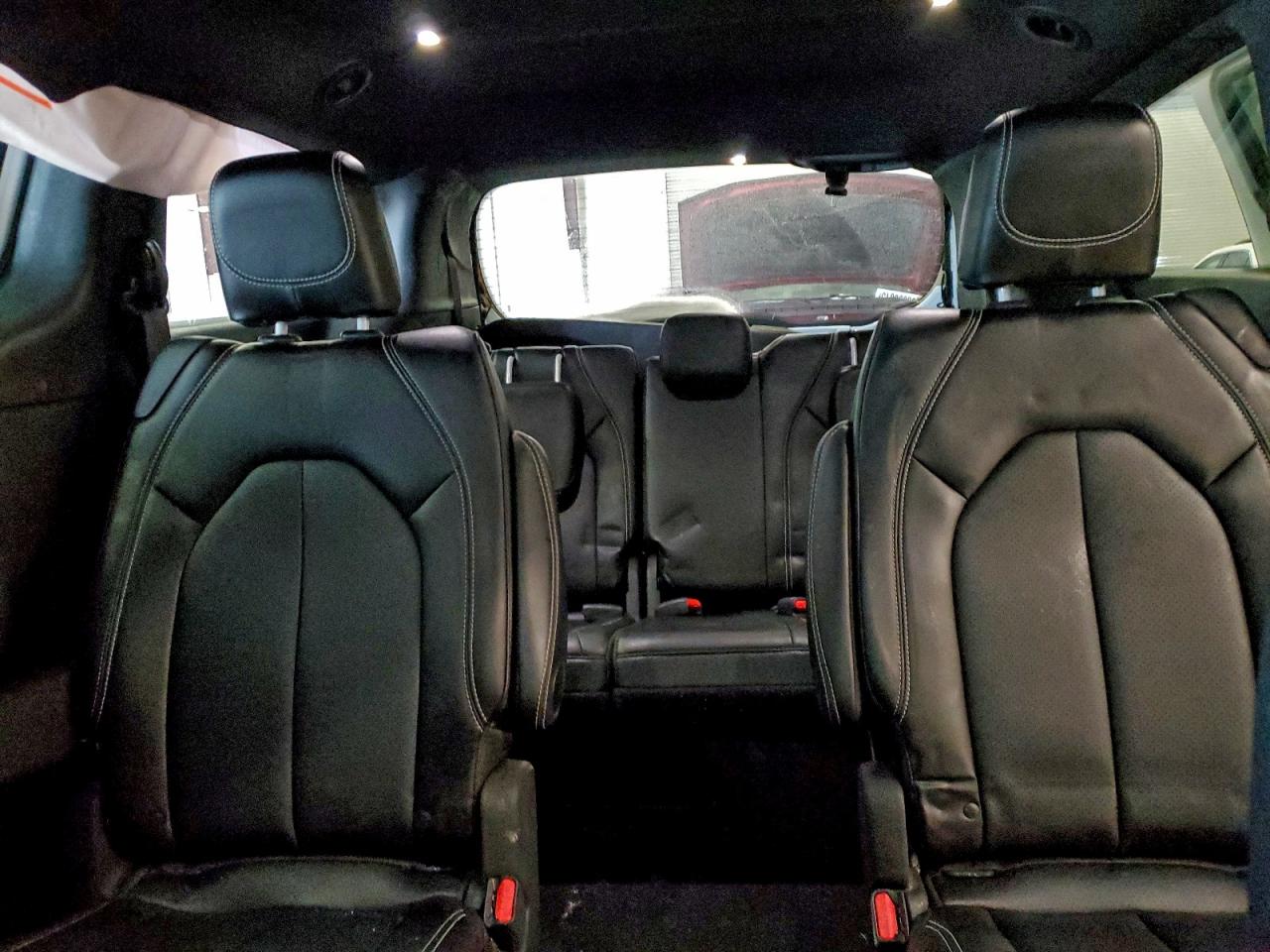 2025 CHRYSLER PACIFICA SELECT photo 10
