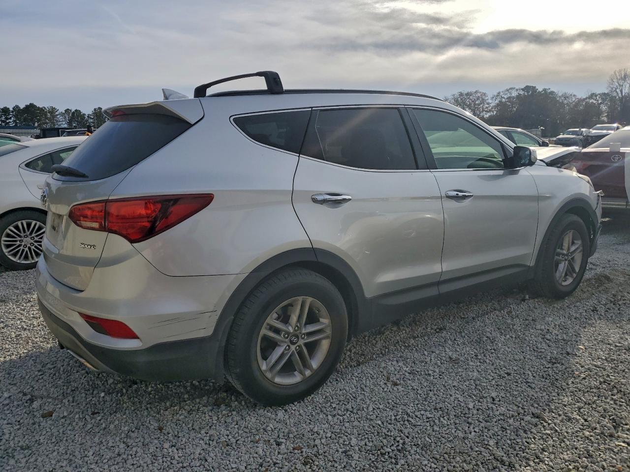 2018 HYUNDAI SANTA FE SPORT photo 3