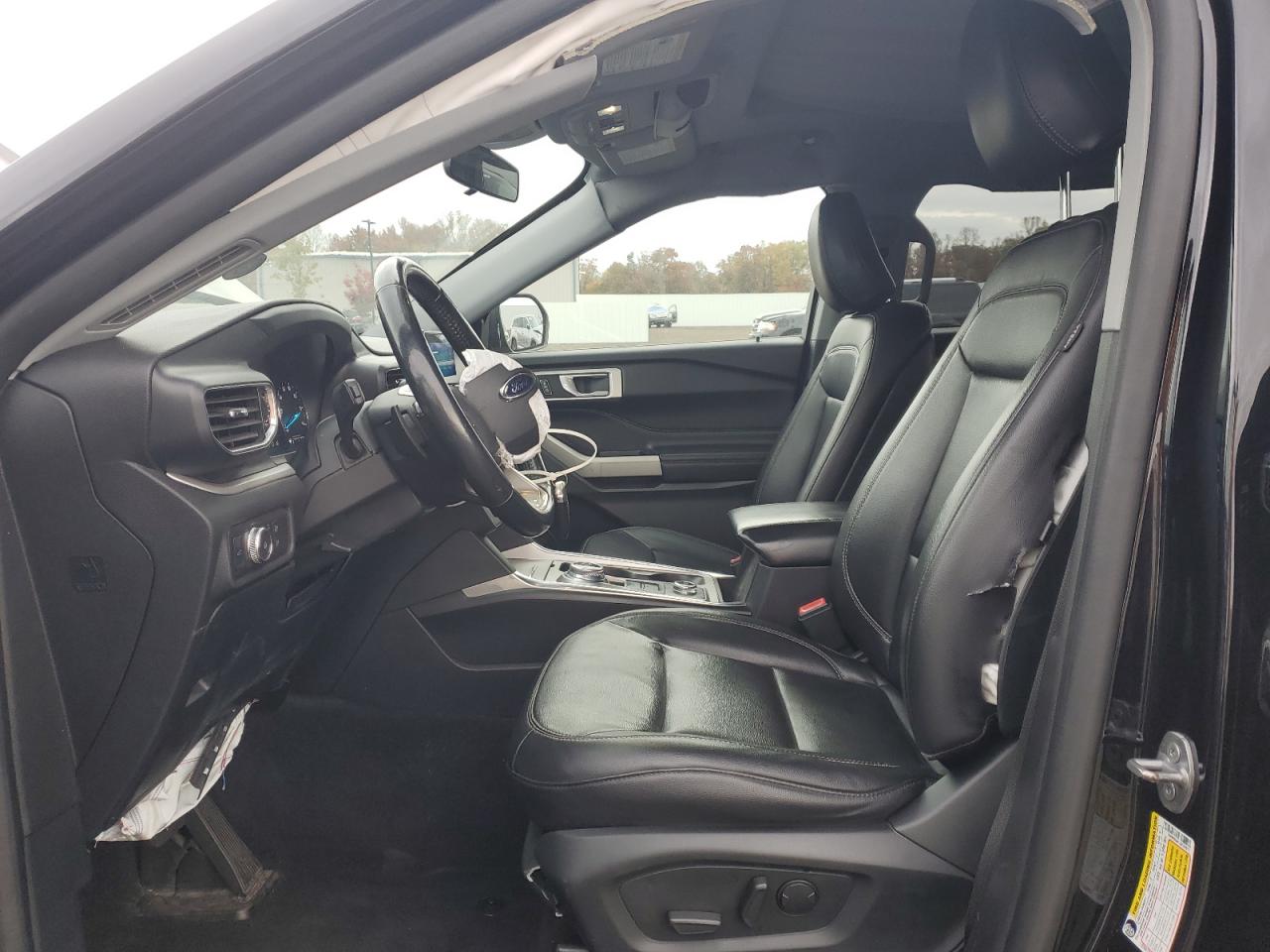 2020 FORD EXPLORER XLT photo 7