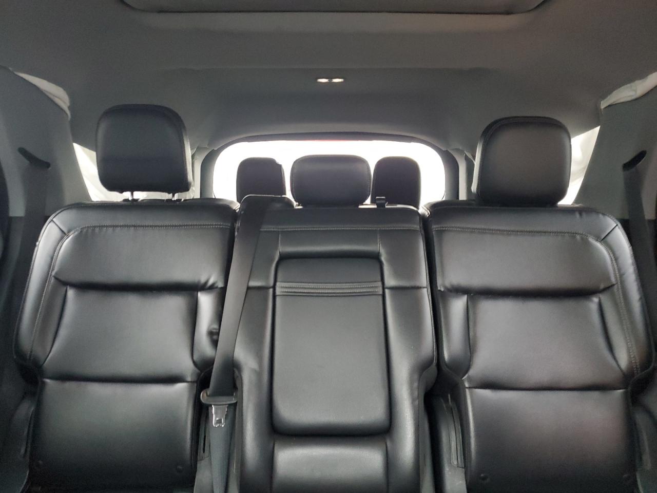 2020 FORD EXPLORER XLT photo 10