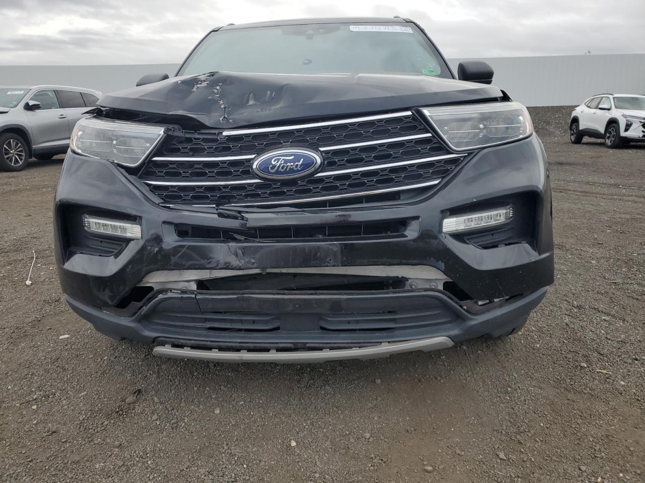 2020 FORD EXPLORER XLT photo 5