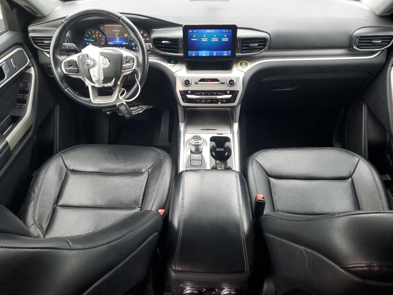 2020 FORD EXPLORER XLT photo 8