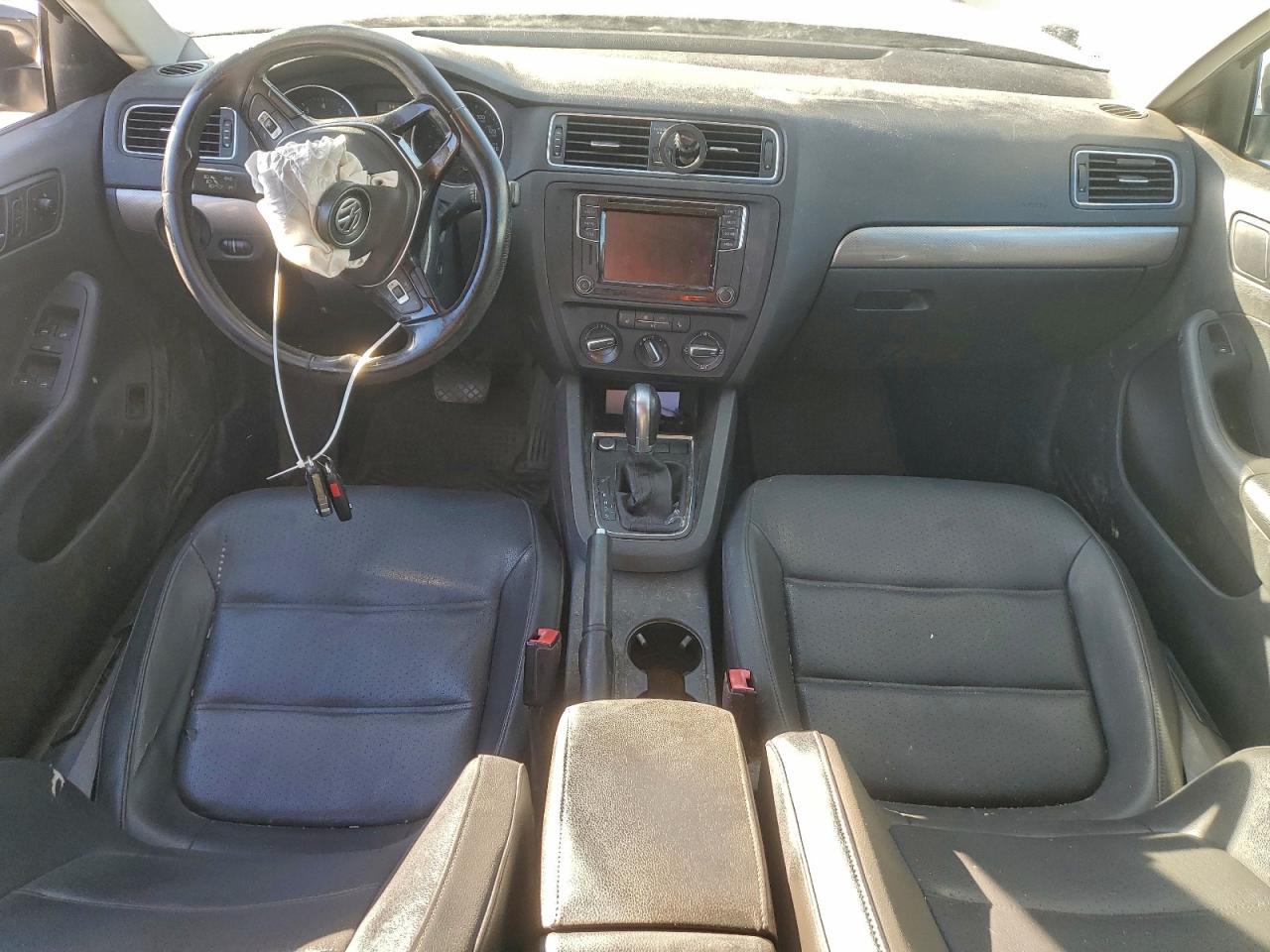 2017 VOLKSWAGEN JETTA SE photo 8