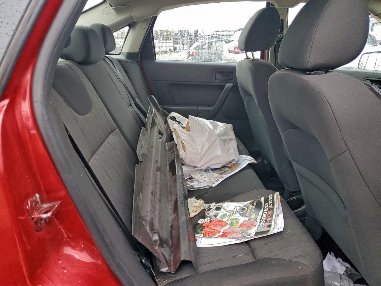 2009 FORD FOCUS SE photo 10