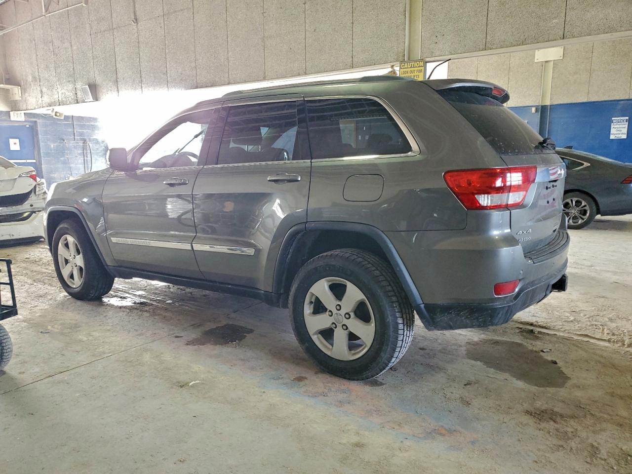 2012 JEEP GRAND CHEROKEE LAREDO photo 2