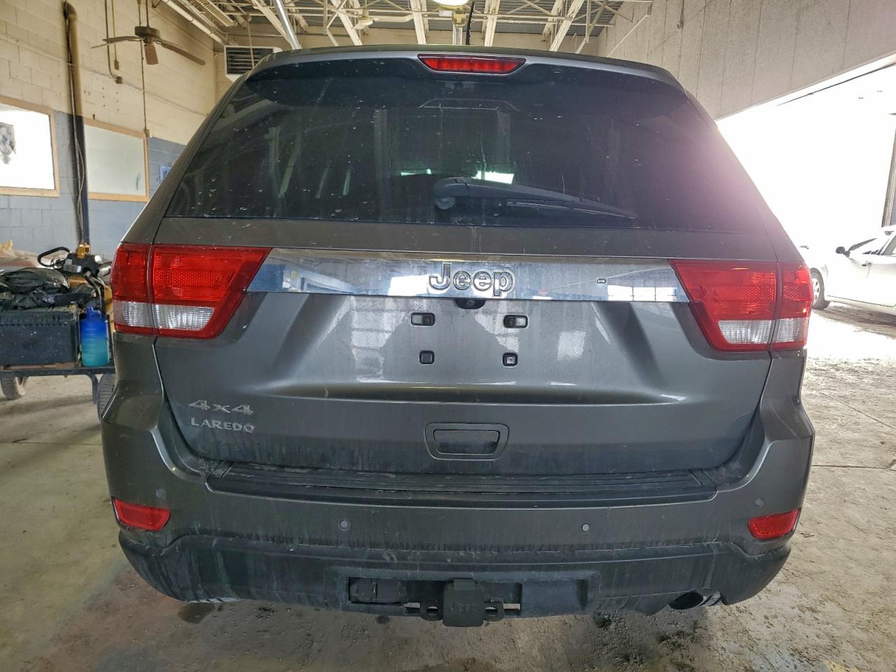 2012 JEEP GRAND CHEROKEE LAREDO photo 6