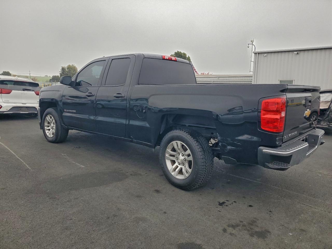 2016 CHEVROLET SILVERADO C1500 photo 2