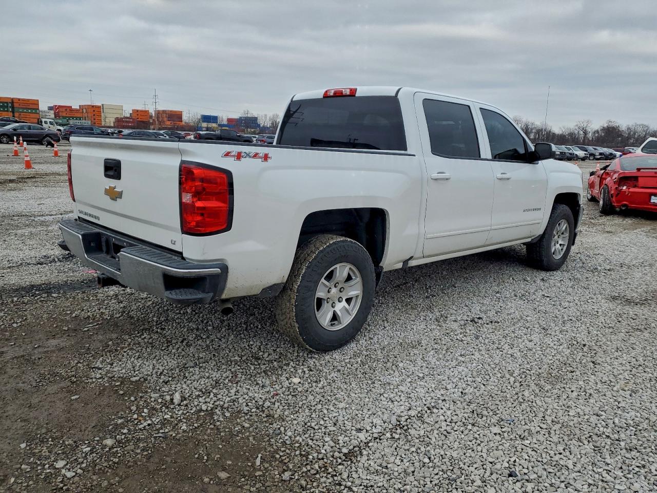 2017 CHEVROLET SILVERADO K1500 LT photo 3