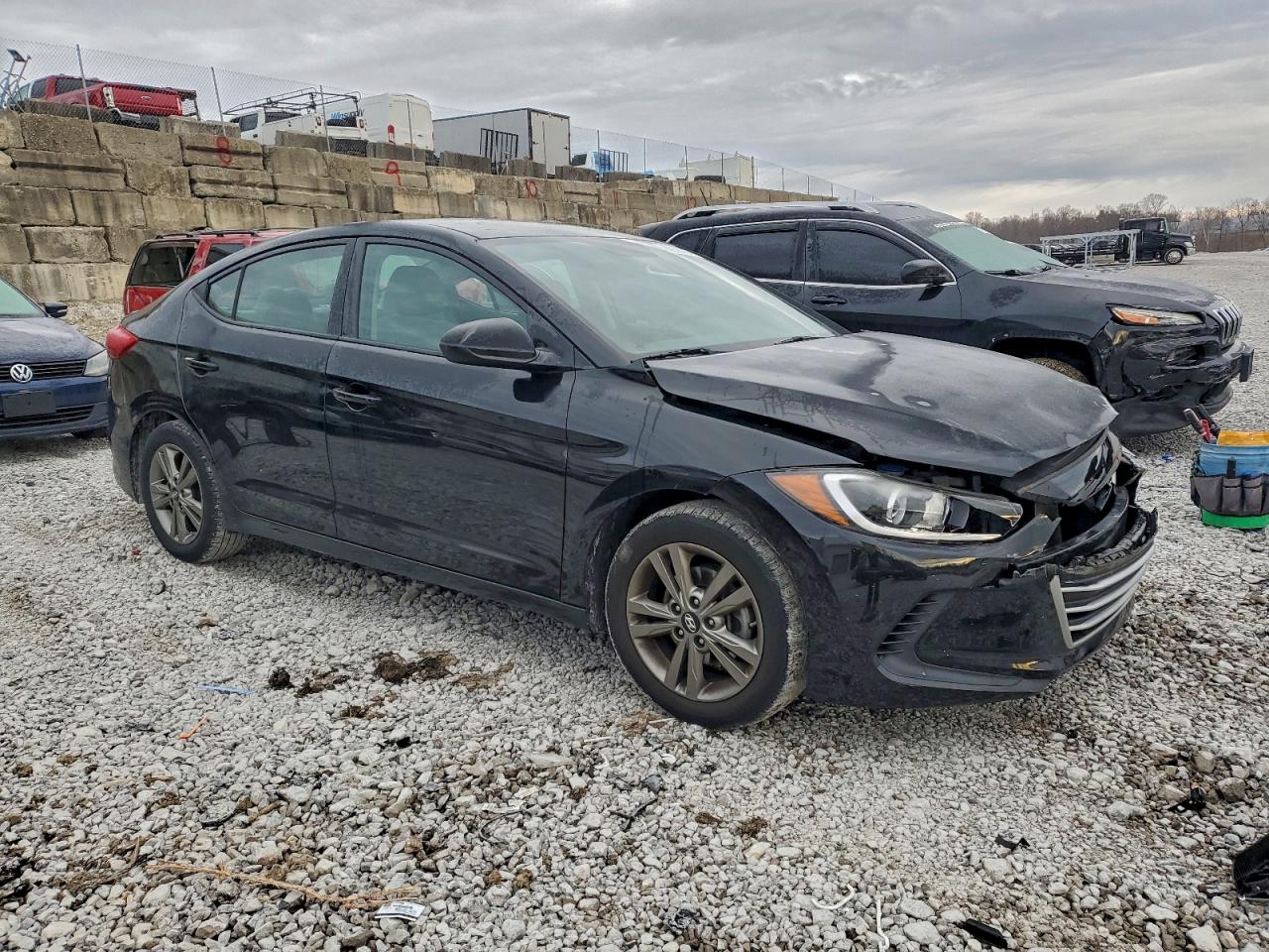 2017 HYUNDAI ELANTRA SE photo 4