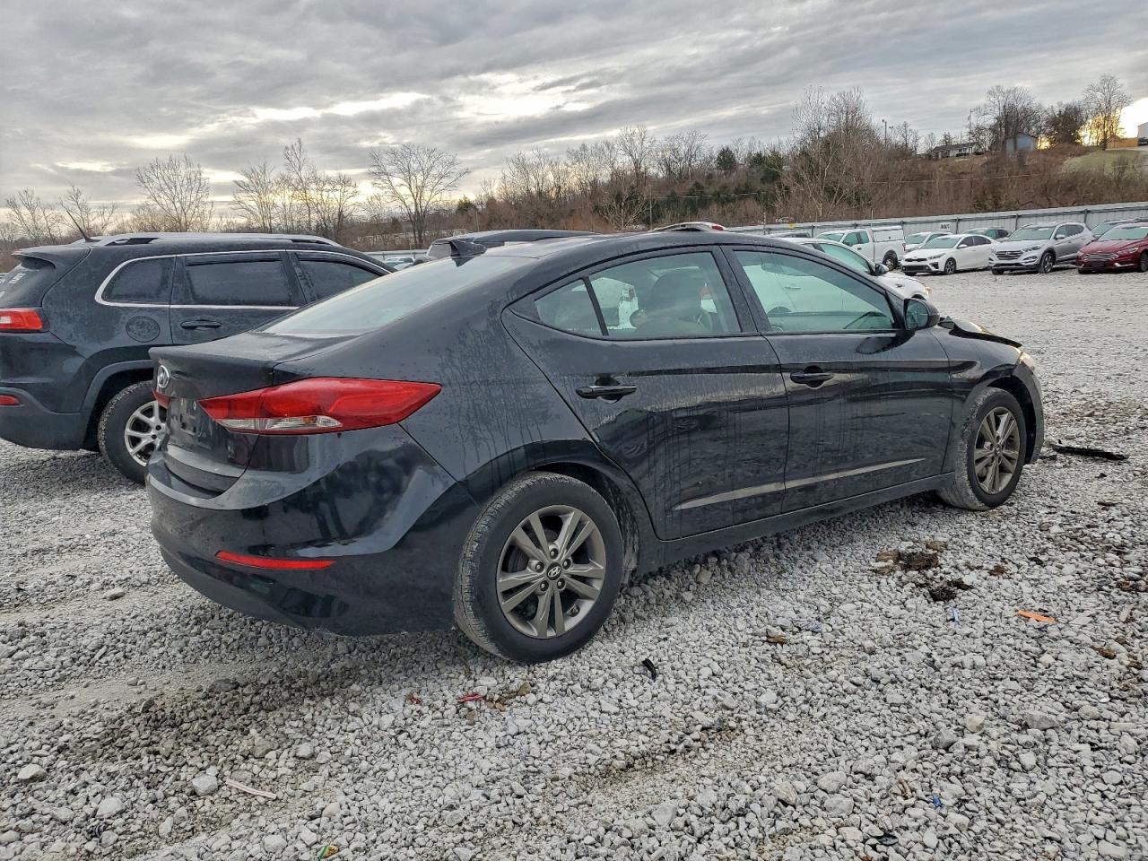 2017 HYUNDAI ELANTRA SE photo 3