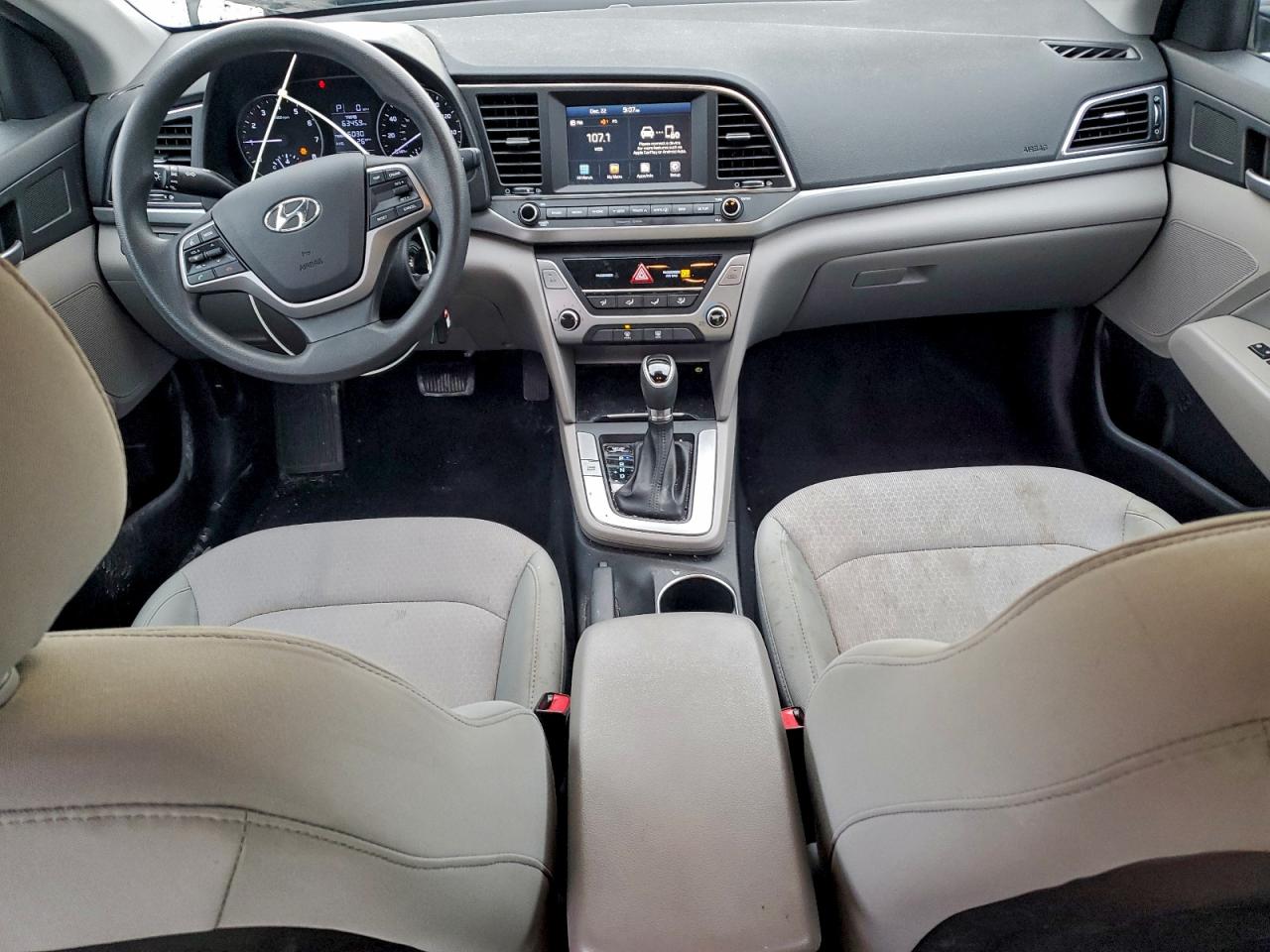 2017 HYUNDAI ELANTRA SE photo 8