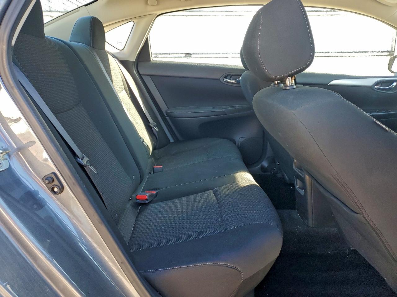 2019 NISSAN SENTRA S photo 10