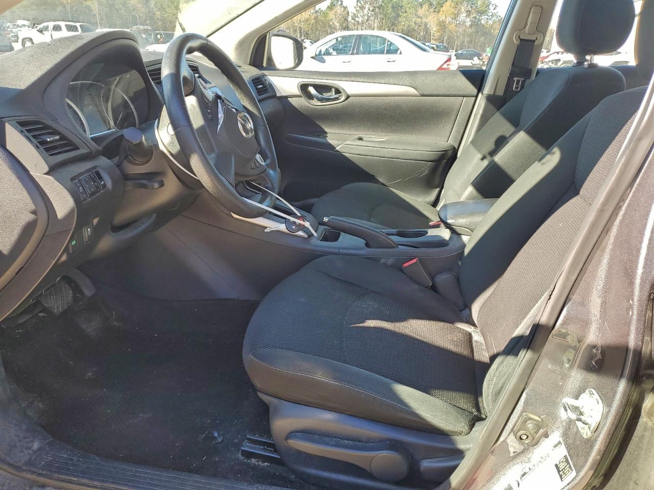 2019 NISSAN SENTRA S photo 7