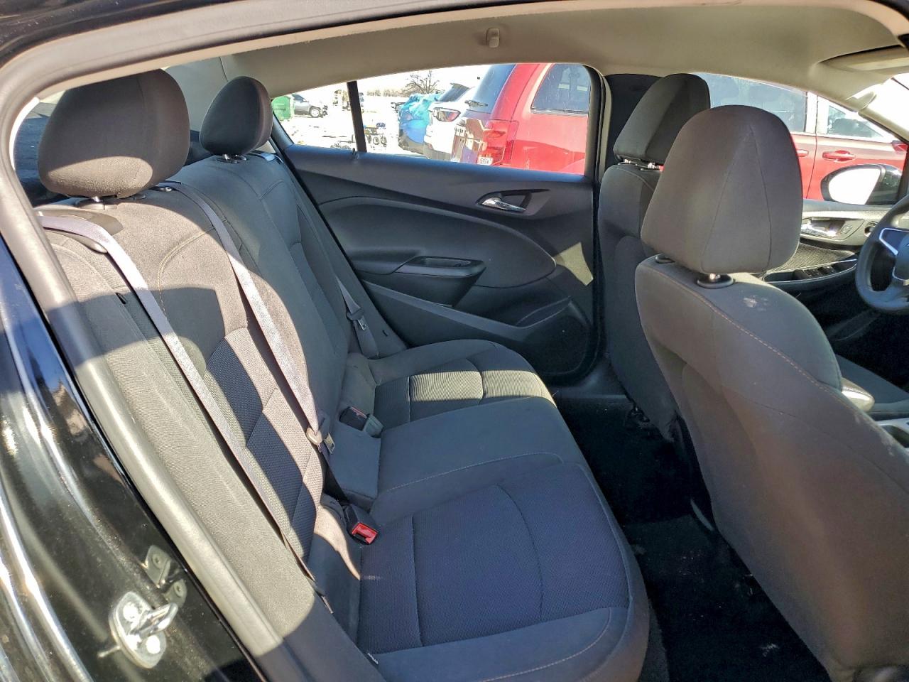 2017 CHEVROLET CRUZE LS photo 10