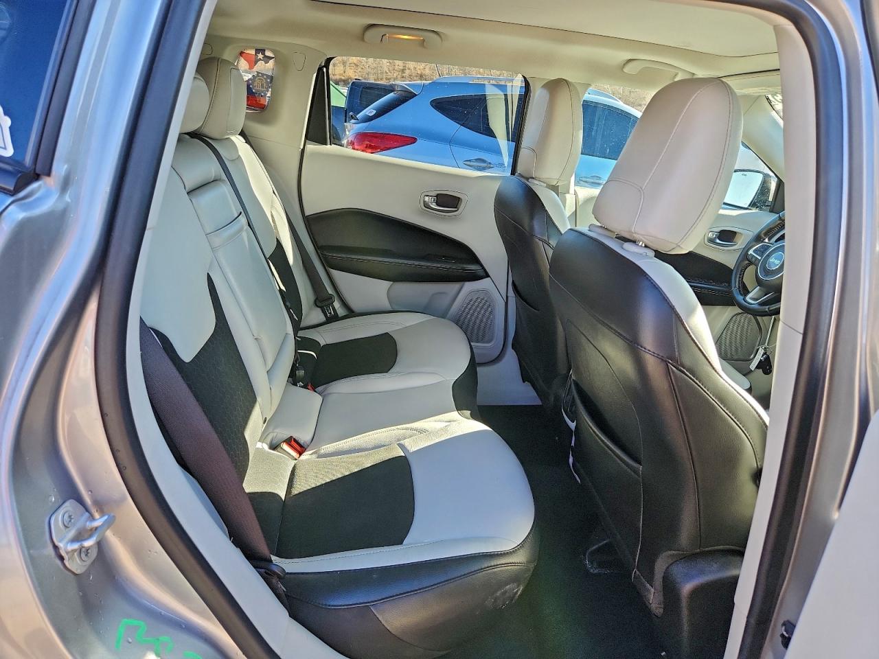 2019 JEEP COMPASS LATITUDE photo 11