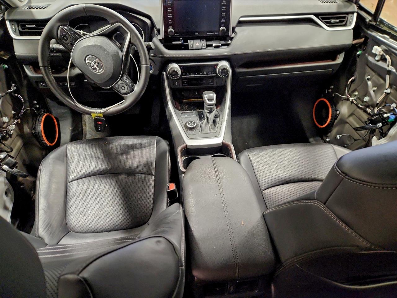 2021 TOYOTA RAV4 LIMITED photo 8