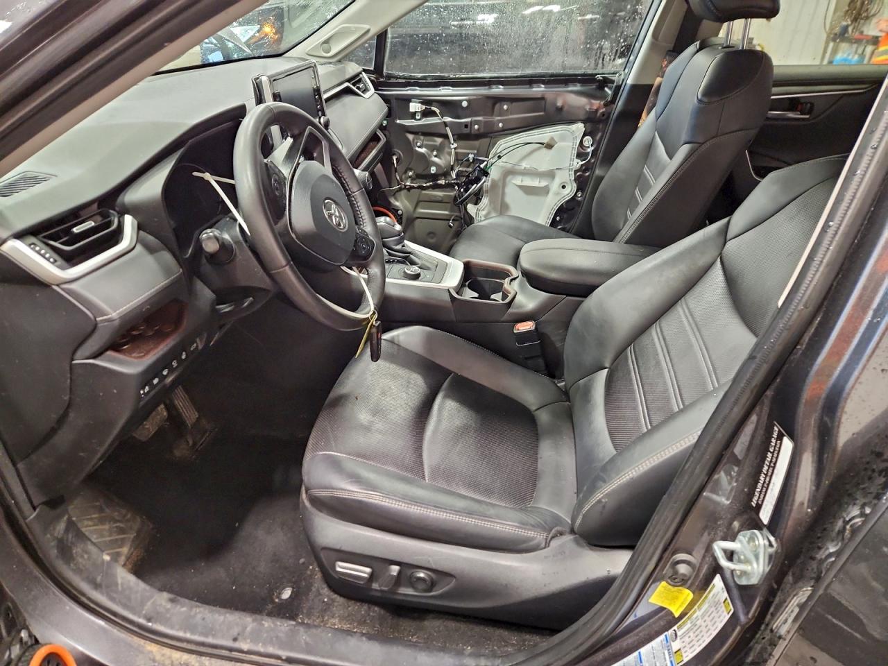 2021 TOYOTA RAV4 LIMITED photo 7