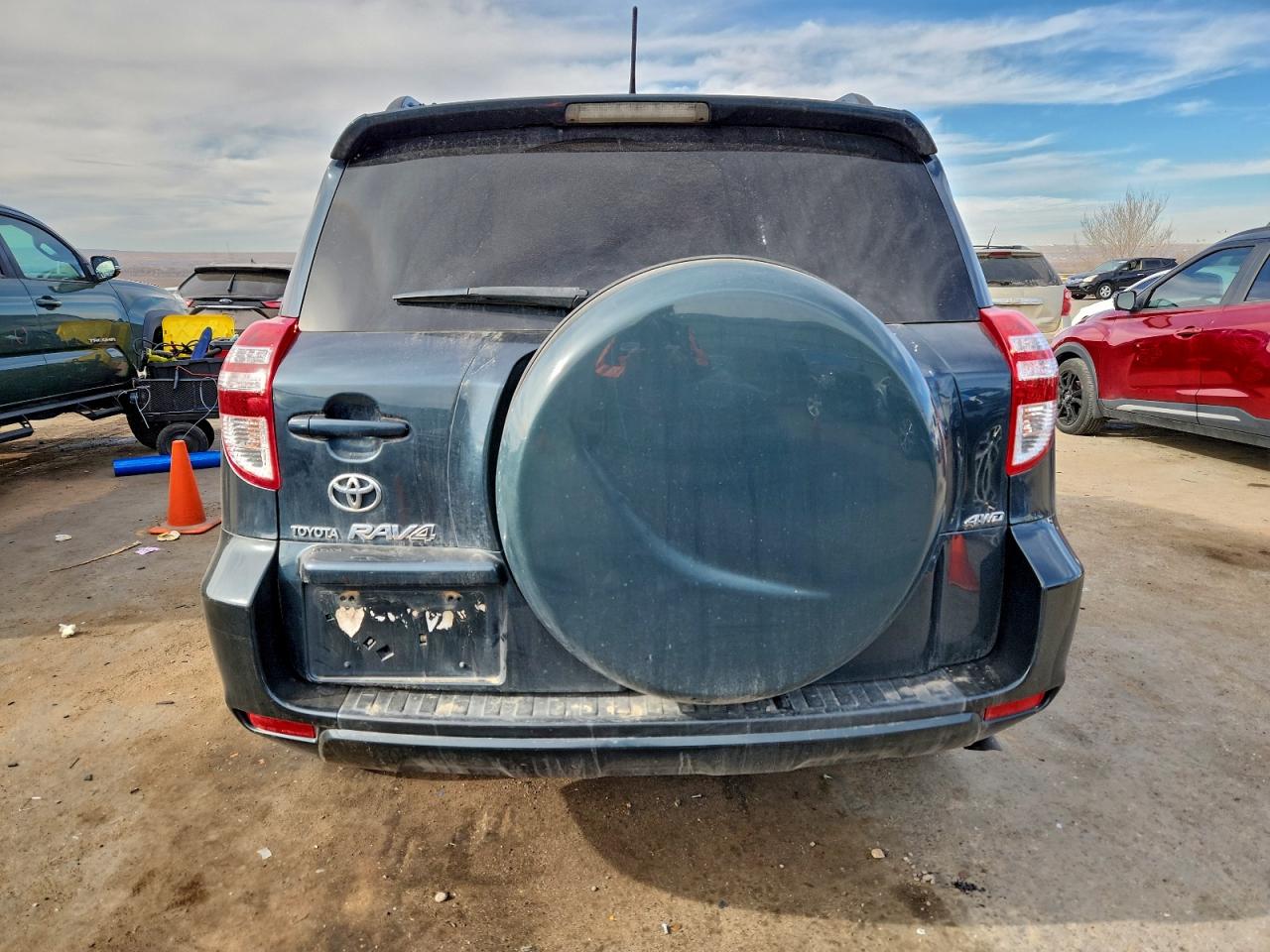 2010 TOYOTA RAV4 photo 11