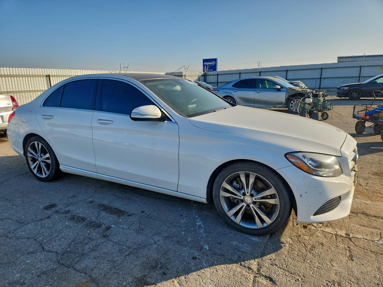 2015 MERCEDES-BENZ C 300 photo 4