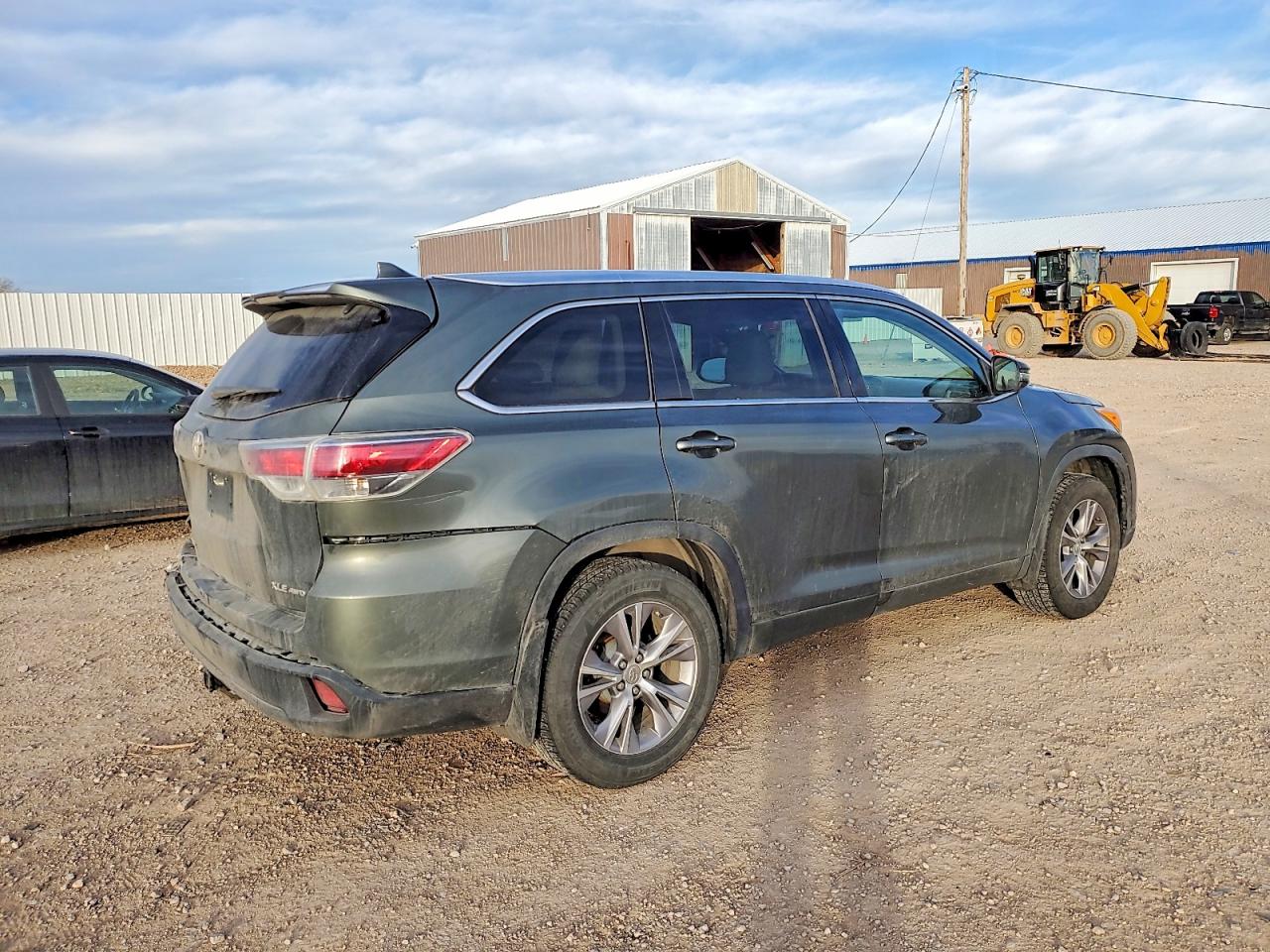 2014 TOYOTA HIGHLANDER XLE photo 3