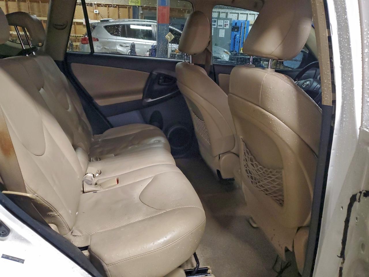 2011 TOYOTA RAV4 LIMITED photo 21