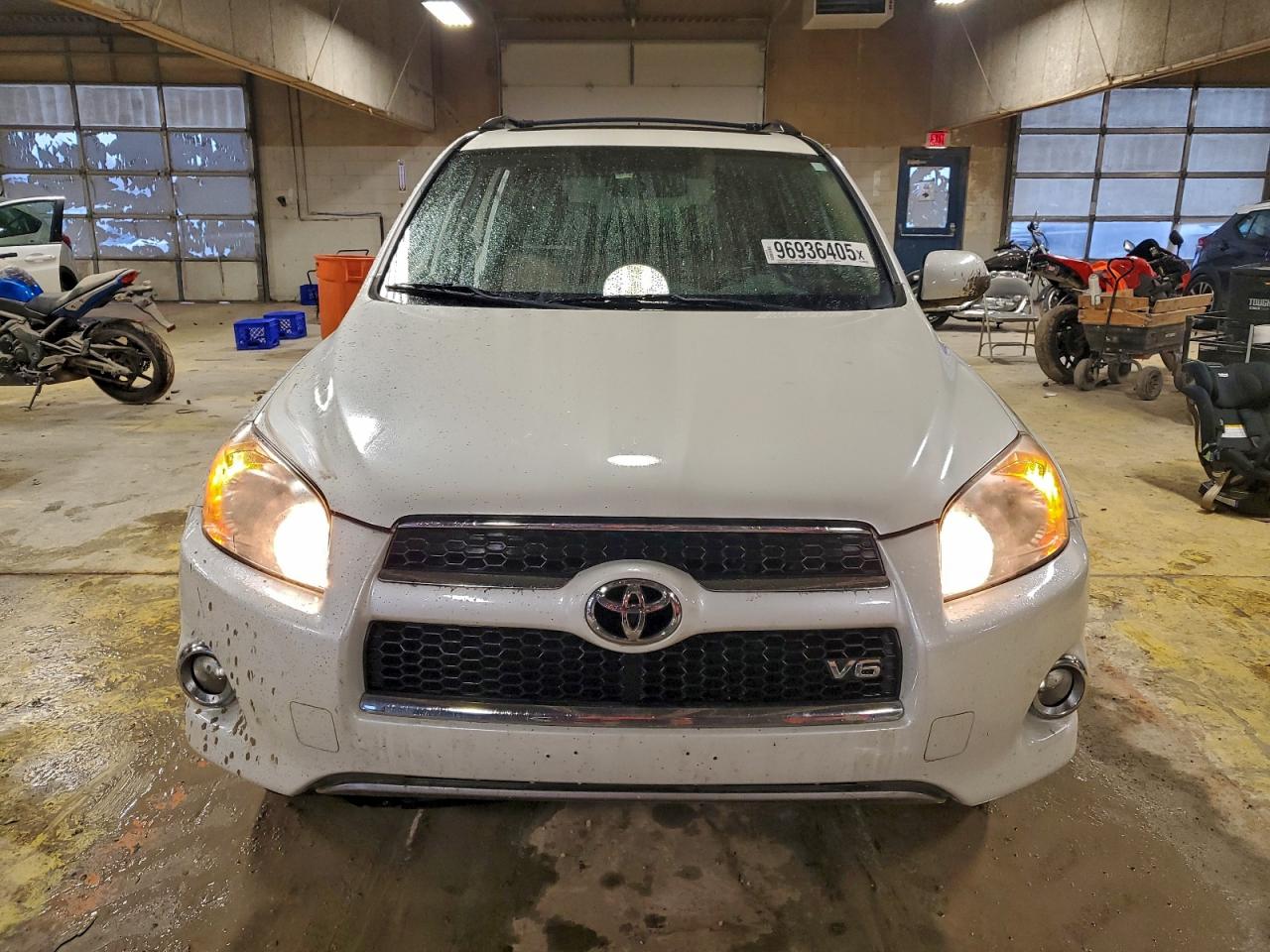 2011 TOYOTA RAV4 LIMITED photo 9