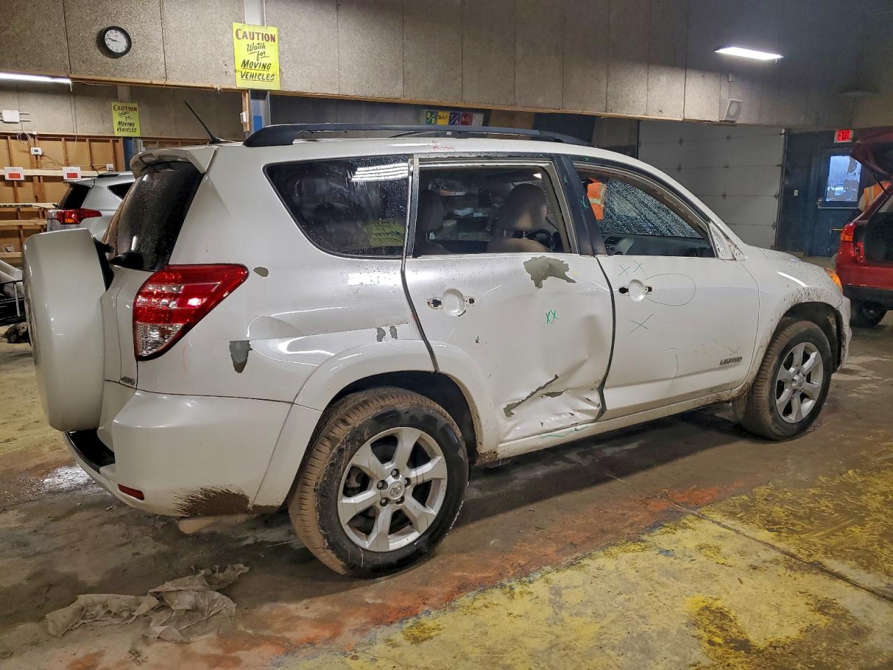 2011 TOYOTA RAV4 LIMITED photo 5
