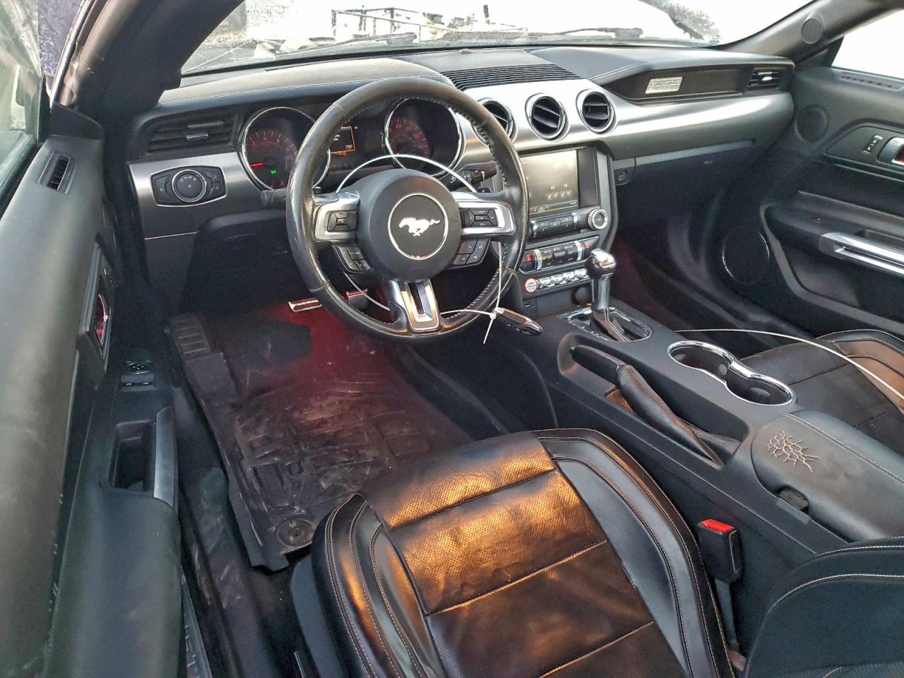 2015 FORD MUSTANG photo 22