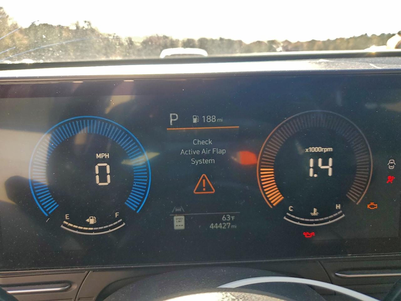 2024 HYUNDAI KONA SEL photo 9
