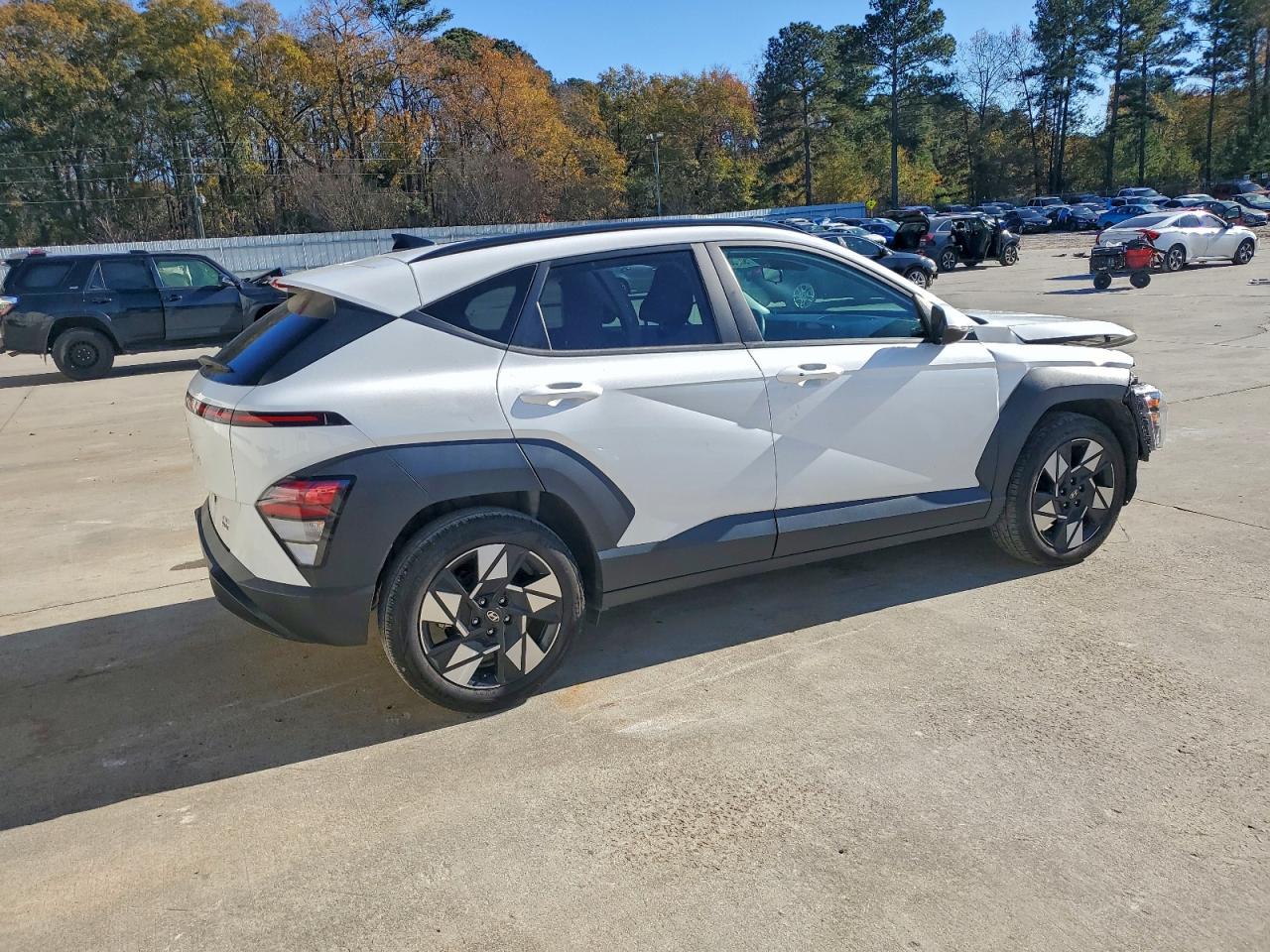 2024 HYUNDAI KONA SEL photo 3