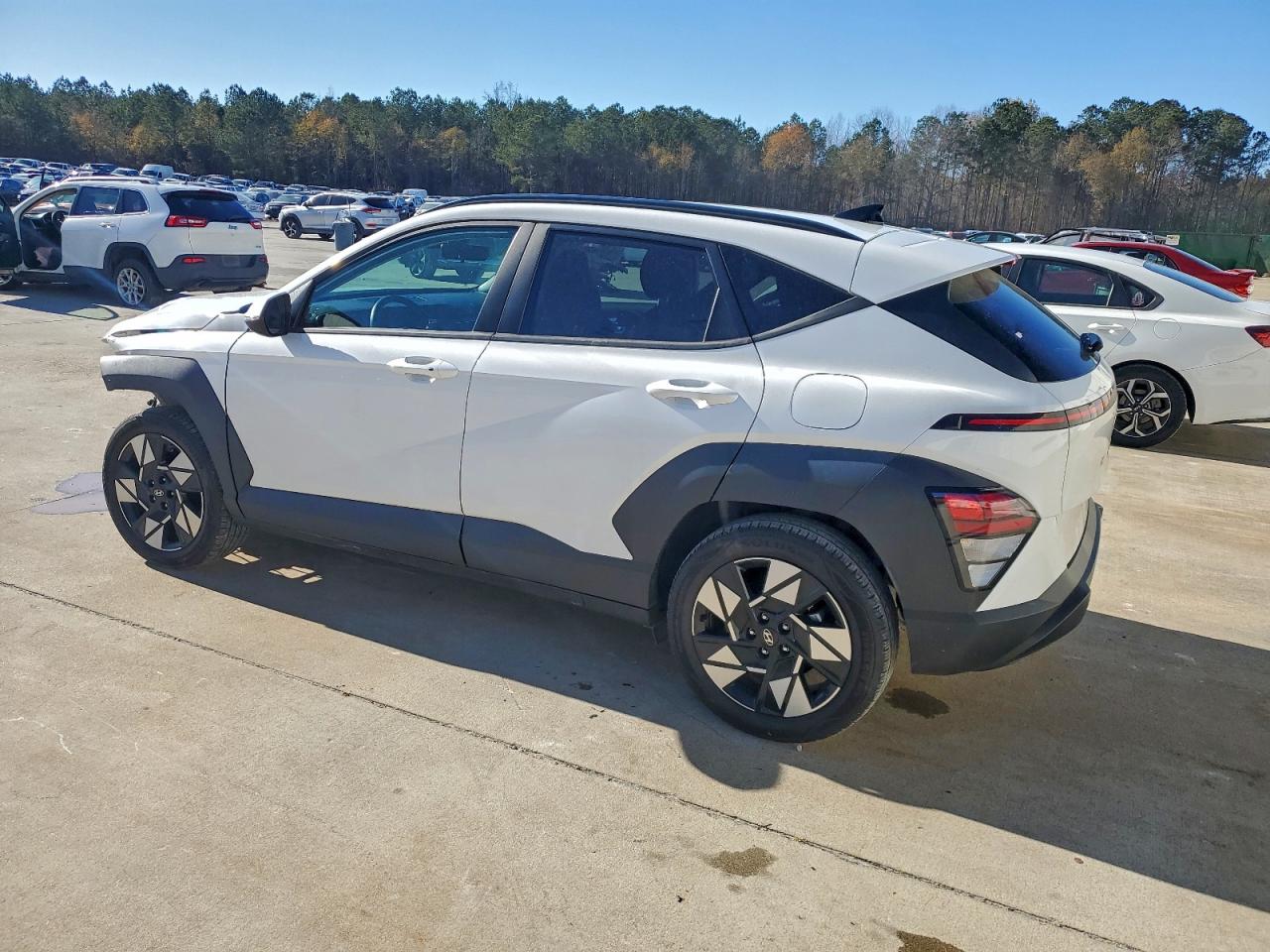 2024 HYUNDAI KONA SEL photo 2