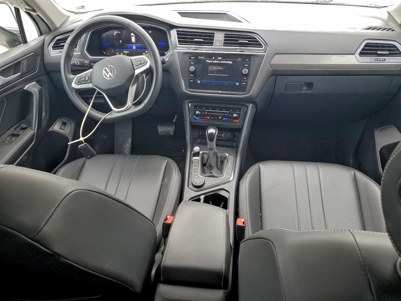 2024 VOLKSWAGEN TIGUAN SE photo 8